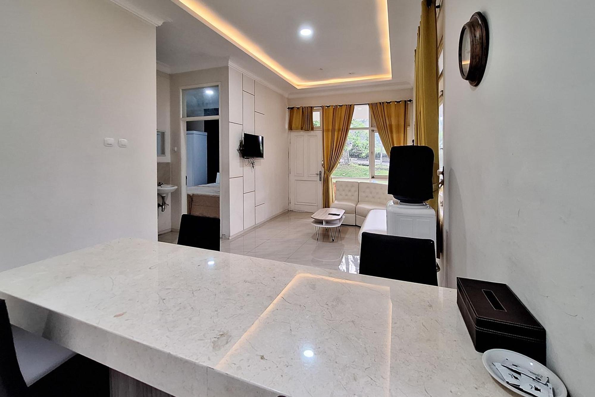 Reddoorz Resort At Tridaya Cisarua Puncak 외부 사진