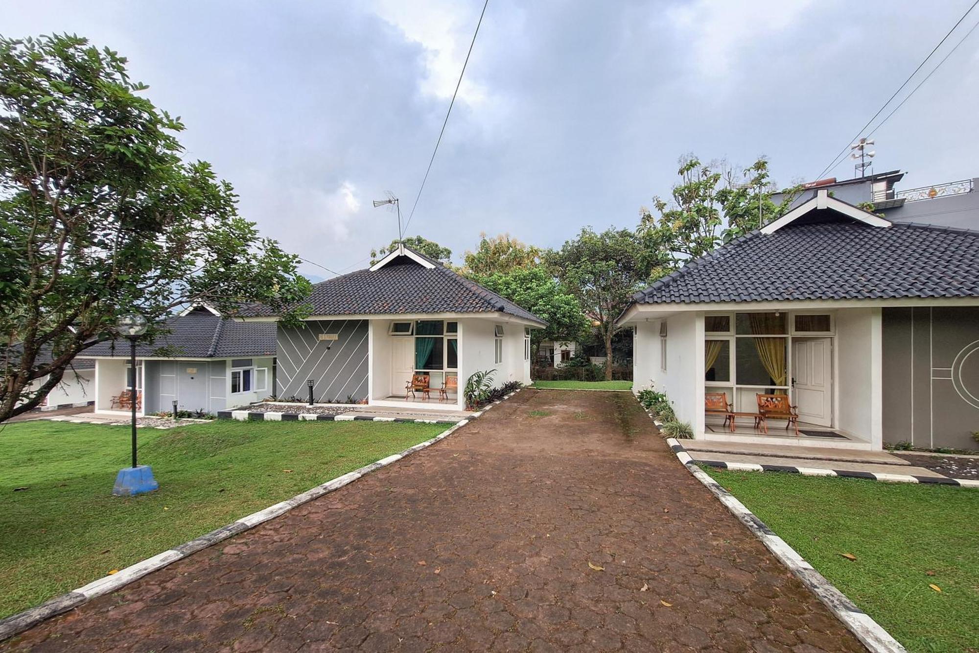 Reddoorz Resort At Tridaya Cisarua Puncak 외부 사진