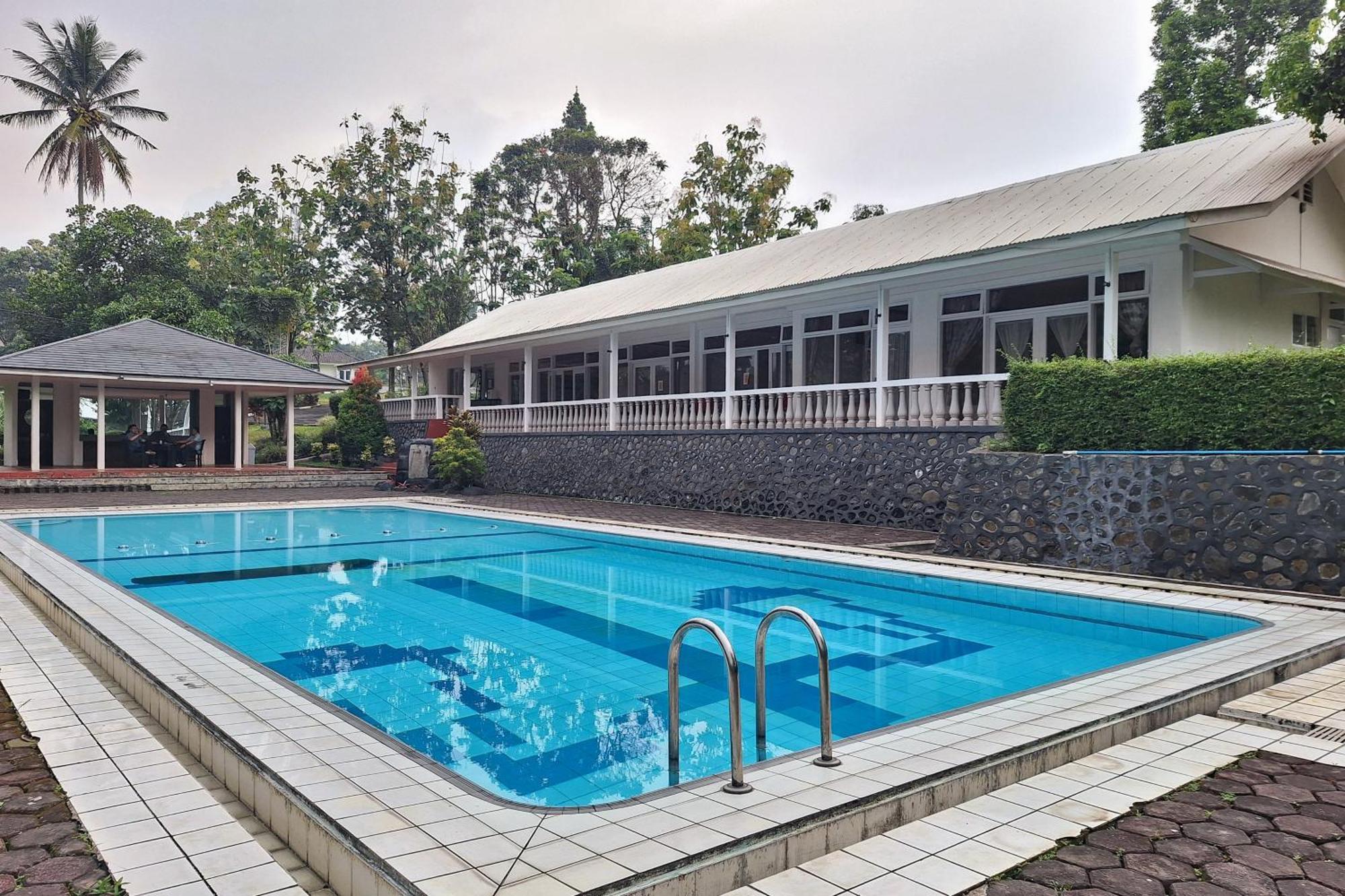 Reddoorz Resort At Tridaya Cisarua Puncak 외부 사진